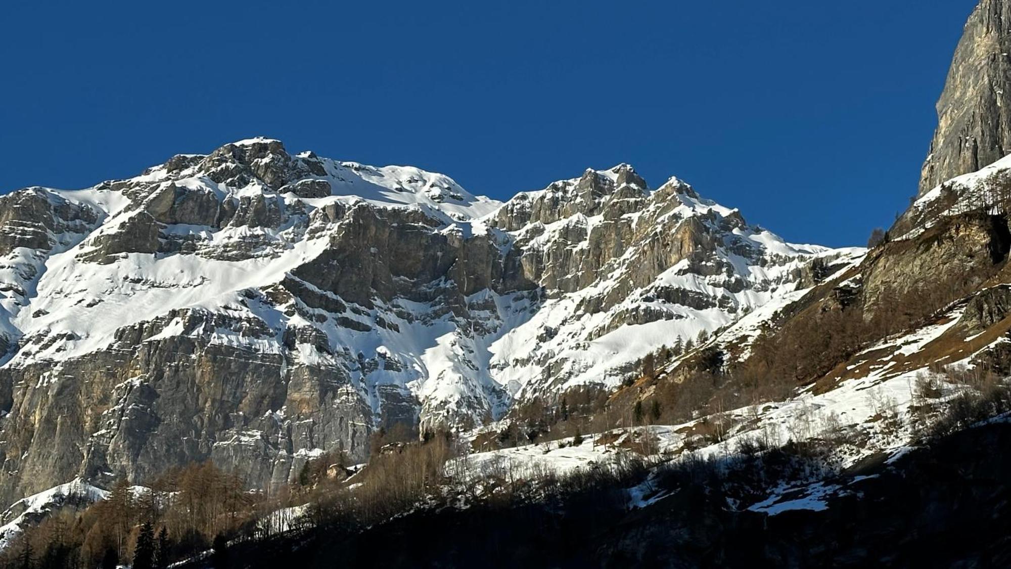 Ferienwohnung Valere B - It'S Magic Gmbh Leukerbad Exteriör bild
